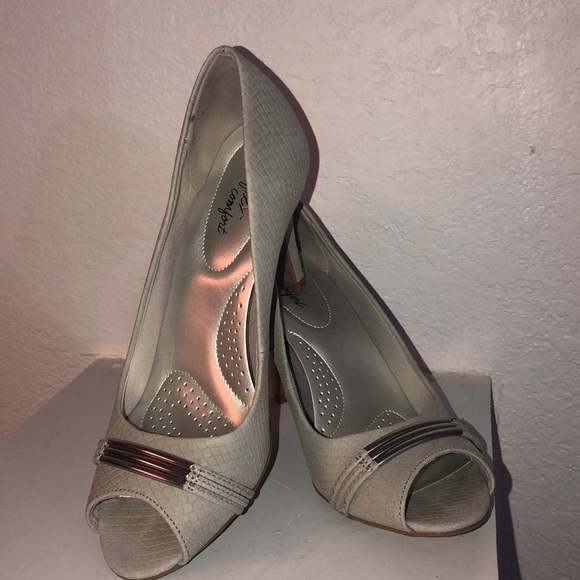 dexflex comfort Shoes - Grey Open Toed Pumps dexflex comfort Shoes - Grey Open Toed Pumps